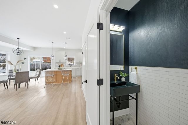 28 Irving St, Montclair Twp., NJ 07042