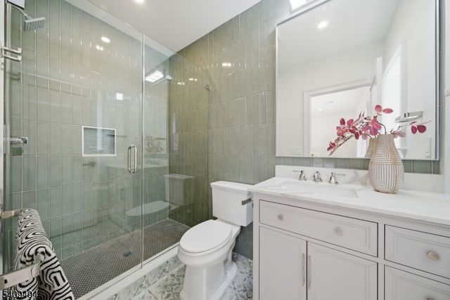 28 Irving St, Montclair Twp., NJ 07042