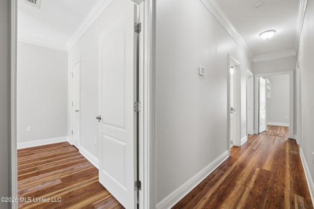 28 W Lake Road, Hattiesburg, MS 39402