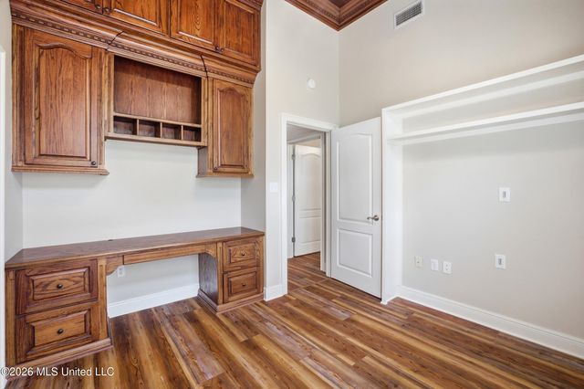 28 W Lake Road, Hattiesburg, MS 39402