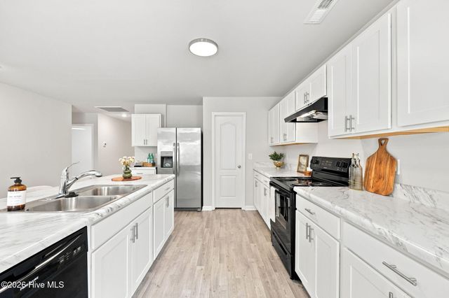 800 Conductor Court, Vass, NC 28394