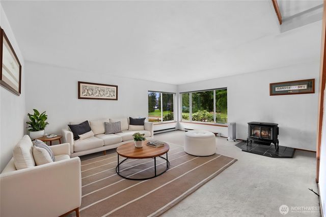 13616 99th Avenue NE, Arlington, WA 98223