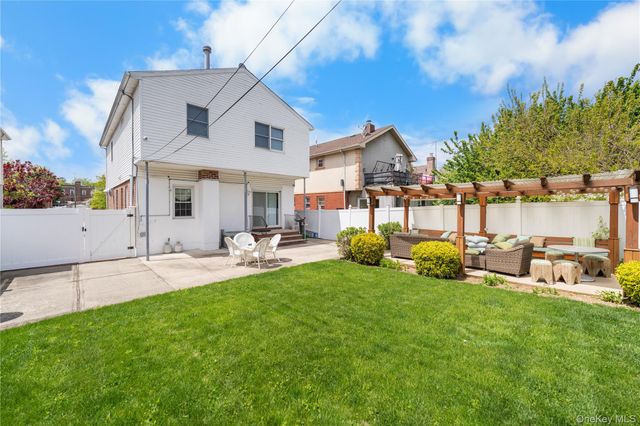 8015 250th Street, Bellerose, NY 11426