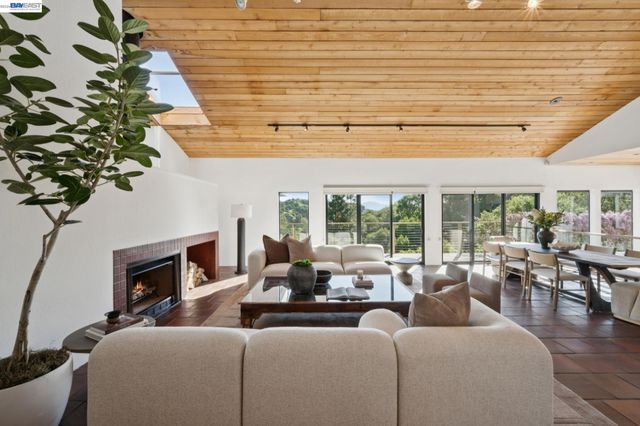 116 TAPPAN LANE, Orinda, CA 94563