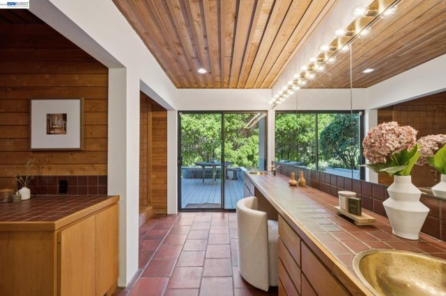 116 TAPPAN LANE, Orinda, CA 94563