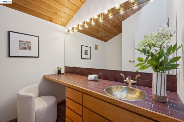 116 TAPPAN LANE, Orinda, CA 94563