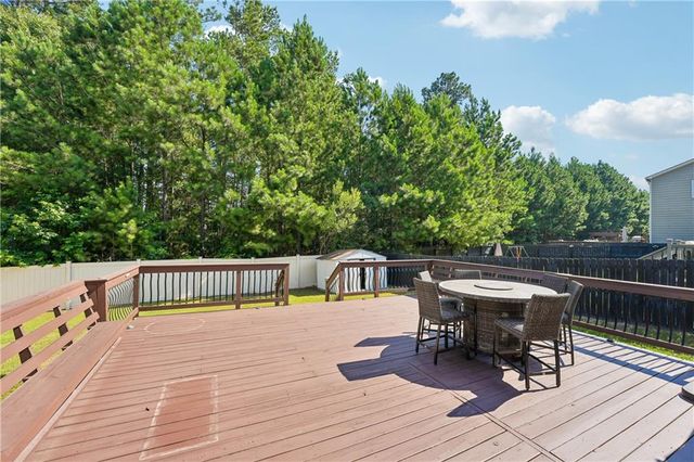 7294 Parkland Bend, Fairburn, GA 30213