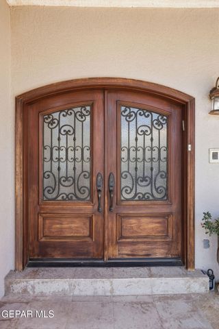 6025 TORREY PINES Drive, El Paso, TX 79912