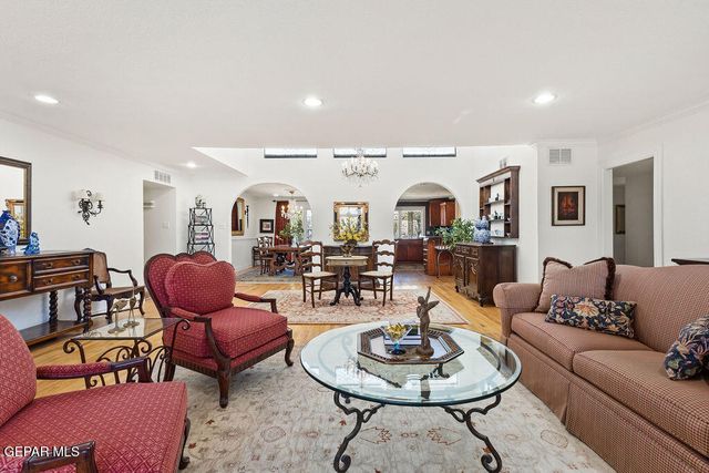 6025 TORREY PINES Drive, El Paso, TX 79912