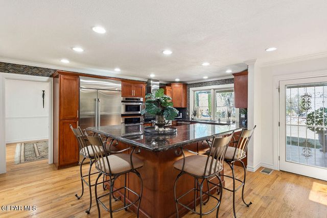 6025 TORREY PINES Drive, El Paso, TX 79912