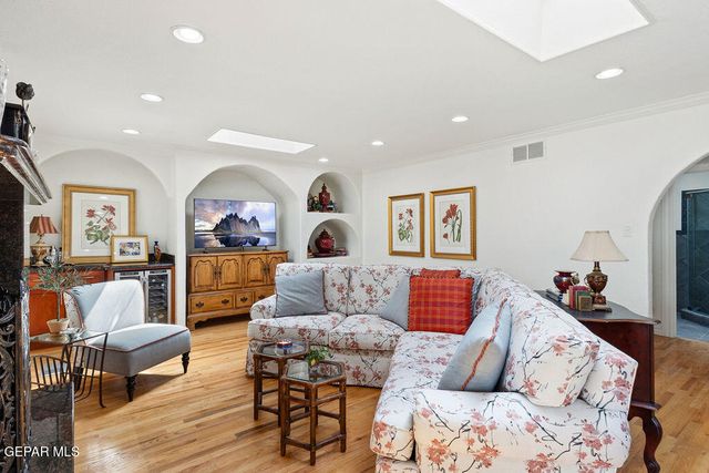 6025 TORREY PINES Drive, El Paso, TX 79912