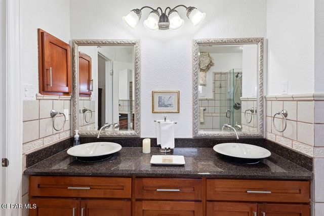 6025 TORREY PINES Drive, El Paso, TX 79912