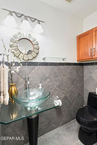 6025 TORREY PINES Drive, El Paso, TX 79912