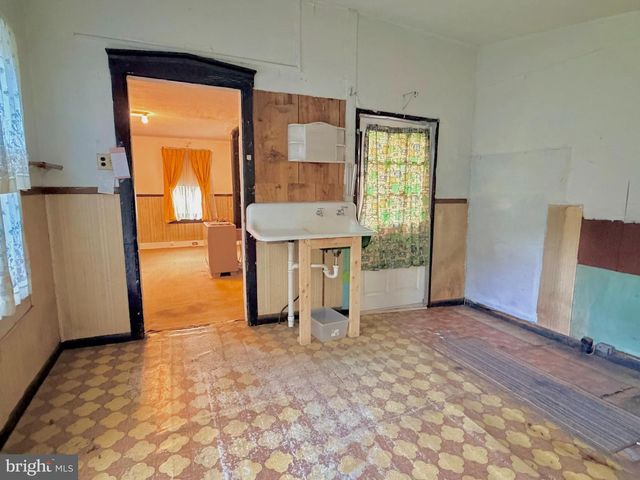 213 S S FAYETTE STREET, Mercersburg, PA 17236