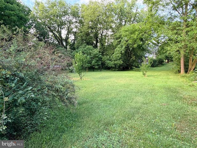 213 S S FAYETTE STREET, Mercersburg, PA 17236
