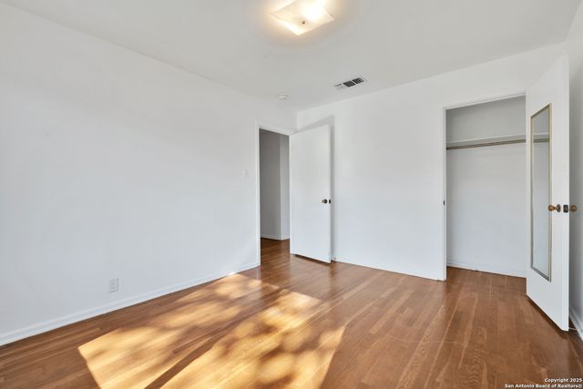 471 Hialeah Ave, San Antonio, TX 78218