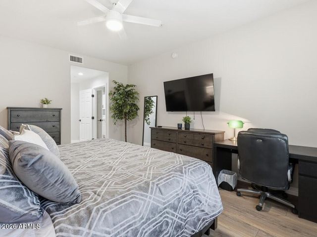 19700 N 76TH Street 1047, Scottsdale, AZ 85255
