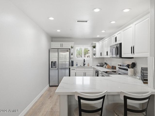 19700 N 76TH Street 1047, Scottsdale, AZ 85255