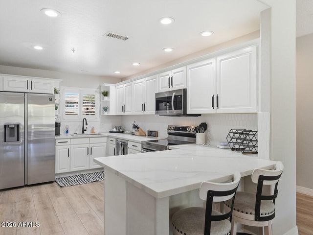 19700 N 76TH Street 1047, Scottsdale, AZ 85255