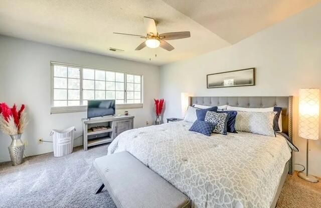 480 Evergreen Ash, Palm Desert, CA 92211