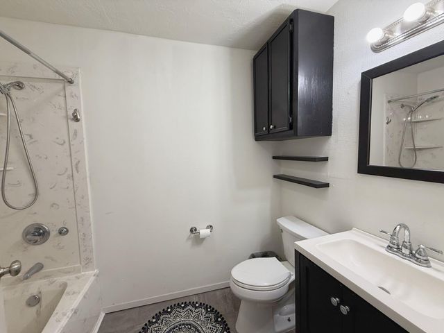 4984 Fm 977, Leona, TX 75850