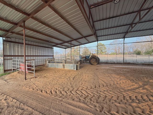 4984 Fm 977, Leona, TX 75850