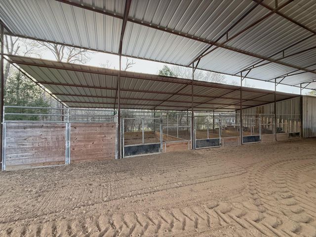 4984 Fm 977, Leona, TX 75850