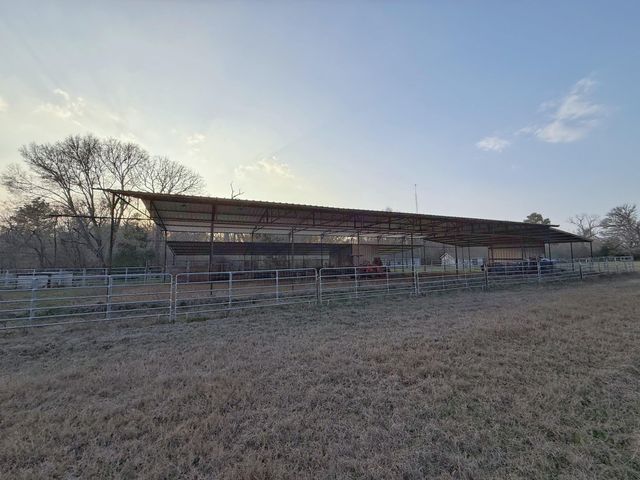 4984 Fm 977, Leona, TX 75850