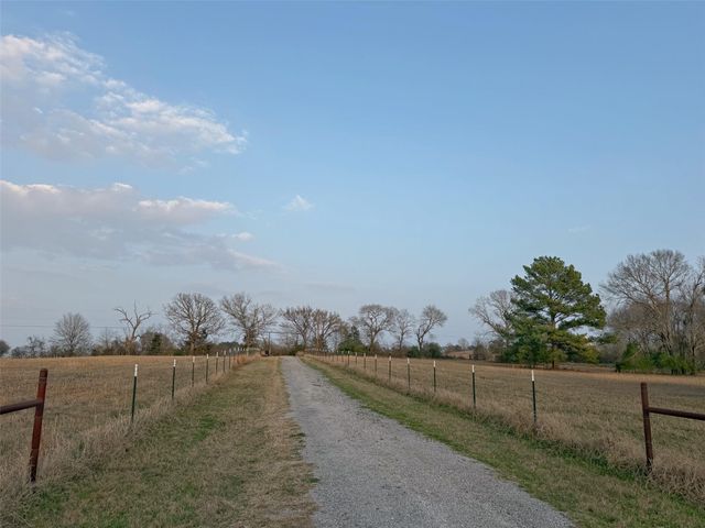 4984 Fm 977, Leona, TX 75850