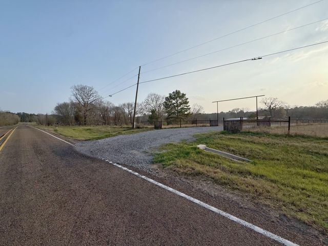 4984 Fm 977, Leona, TX 75850