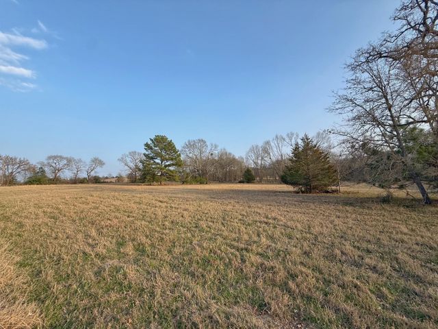 4984 Fm 977, Leona, TX 75850