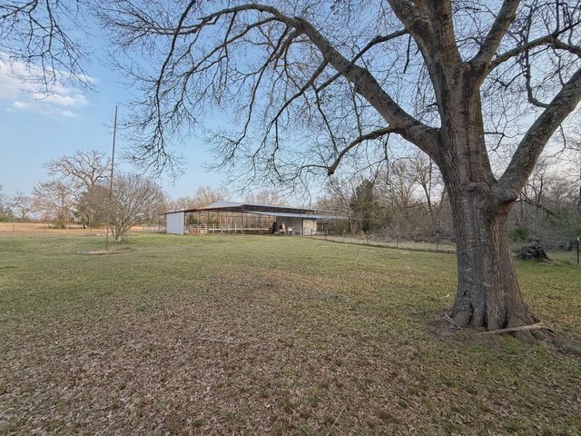 4984 Fm 977, Leona, TX 75850