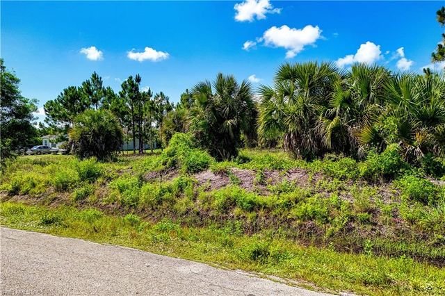 2306 56th AVE NE, Naples, FL 34120