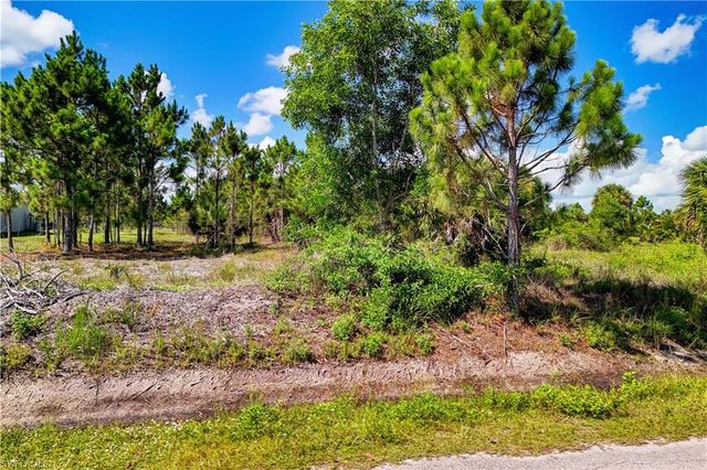 2306 56th AVE NE, Naples, FL 34120