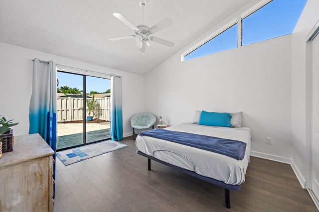 5537 Eagle Lake Drive, Palm Beach Gardens, FL 33418