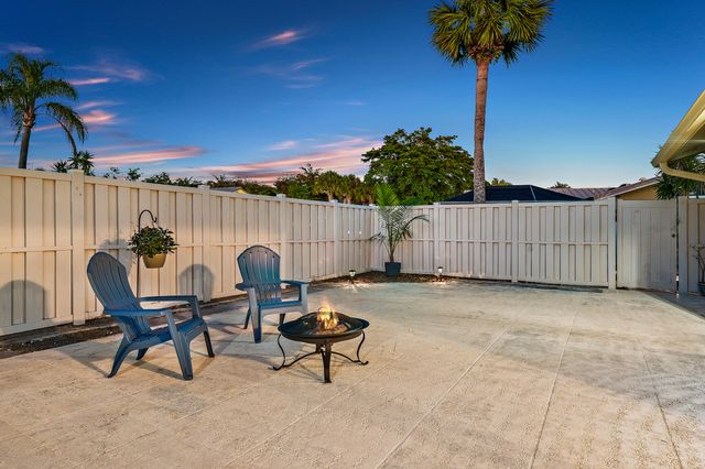 5537 Eagle Lake Drive, Palm Beach Gardens, FL 33418