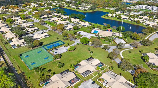 5537 Eagle Lake Drive, Palm Beach Gardens, FL 33418