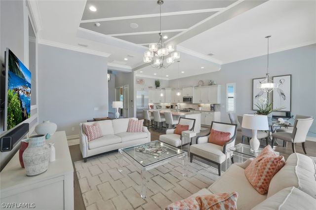 6542 Amarone LN, Naples, FL 34113