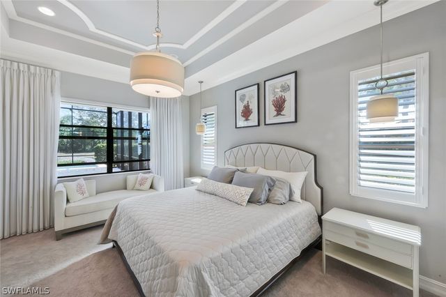 6542 Amarone LN, Naples, FL 34113