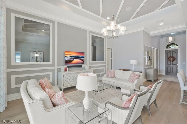 6542 Amarone LN, Naples, FL 34113