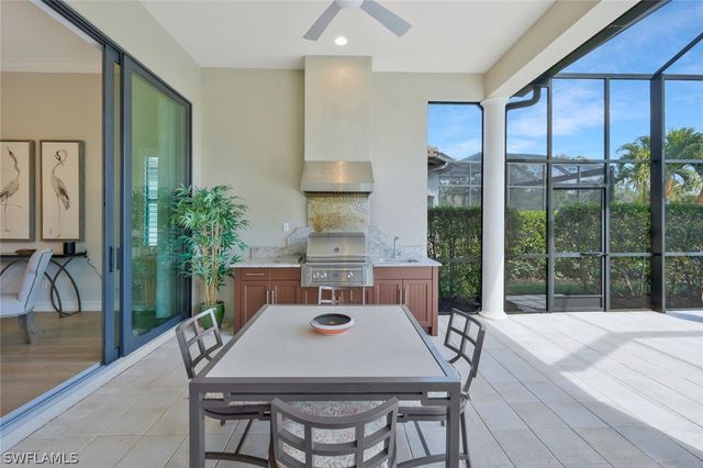 6542 Amarone LN, Naples, FL 34113