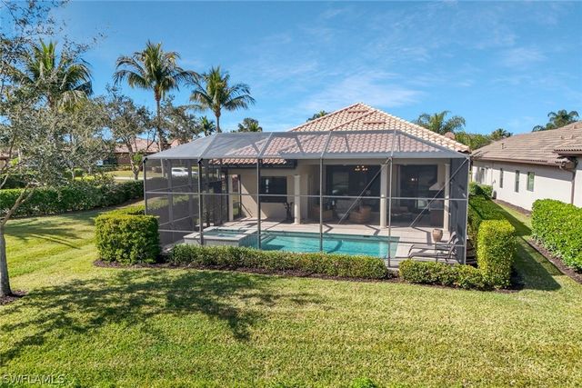 6542 Amarone LN, Naples, FL 34113