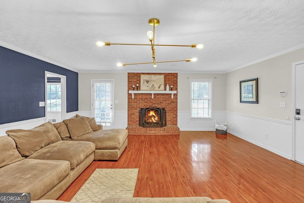 5728 Four Winds Court SW, Lilburn, GA 30047 — photo 5