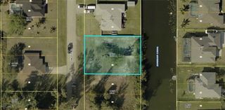 947 SW 15th PL, Cape Coral, FL 33991