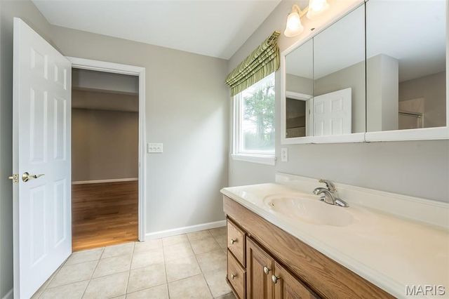 693 Woodrun Court, Ballwin, MO 63021