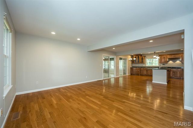 693 Woodrun Court, Ballwin, MO 63021