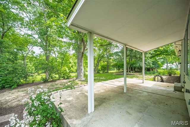 693 Woodrun Court, Ballwin, MO 63021