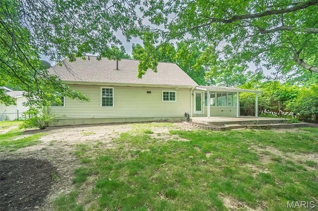 693 Woodrun Court, Ballwin, MO 63021