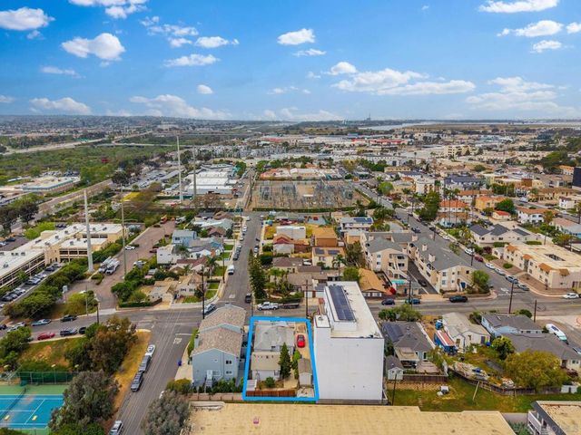 1111 Colusa St, San Diego, CA 92110