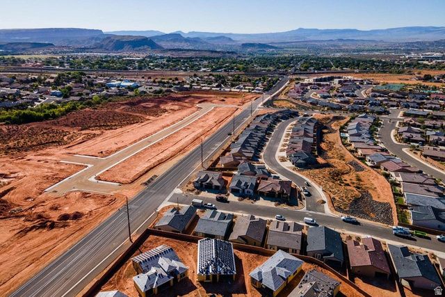 31 W CAMINO OSO DR, Washington, UT 84780